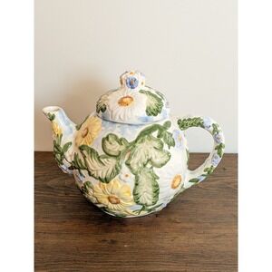 Vintage Sunflower/Daisy Raised Relief Glazed Ceramic Teapot